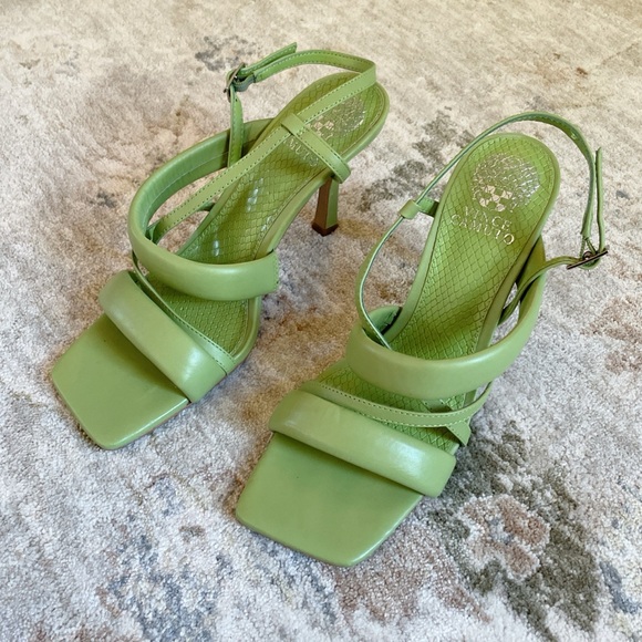 Vince Camuto Bettamee Strappy-Heeled Sandals in Spring Green 7.5 grinch - Picture 1 of 7